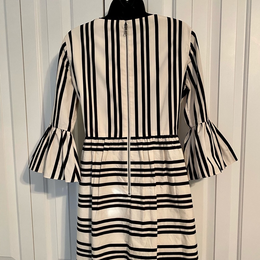 Alice & Olivia Augusta Ruffled Sleeve Dress, 6 - Picture 10 of 13